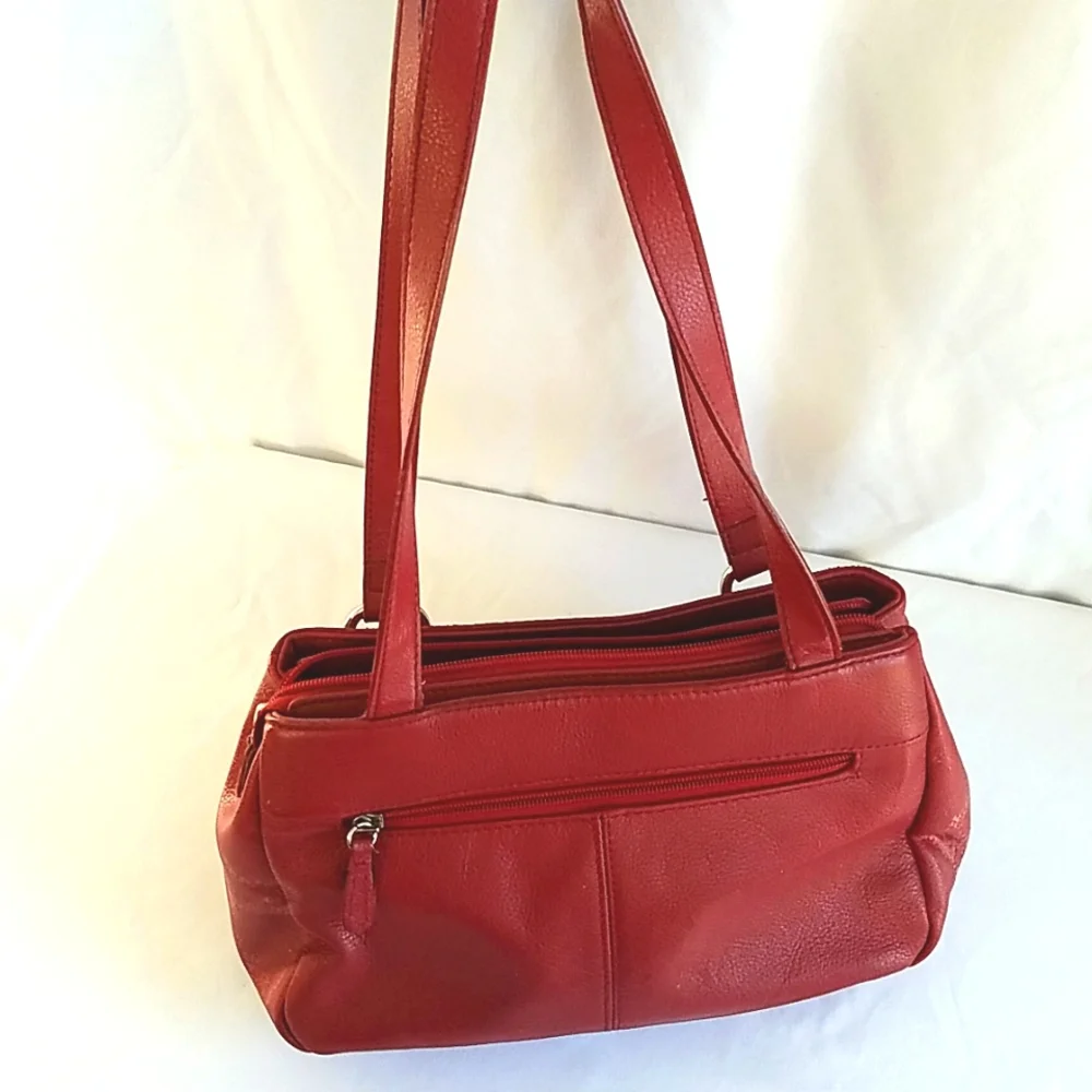 Aurielle Red Zippered Handbag - Picture 2 of 7